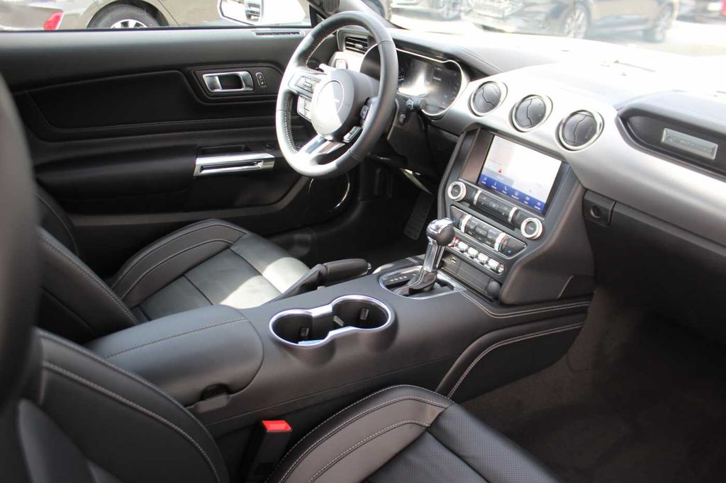 Ford Mustang GT 5.0 Autovermietung auto mieten sportwagen luxusautos mietwagen berlin